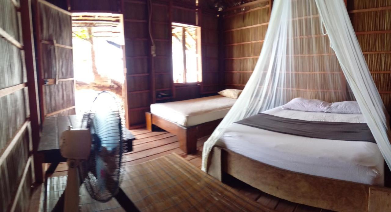 Mambetron Homestay Raja Ampat Pulau Mansuar エクステリア 写真